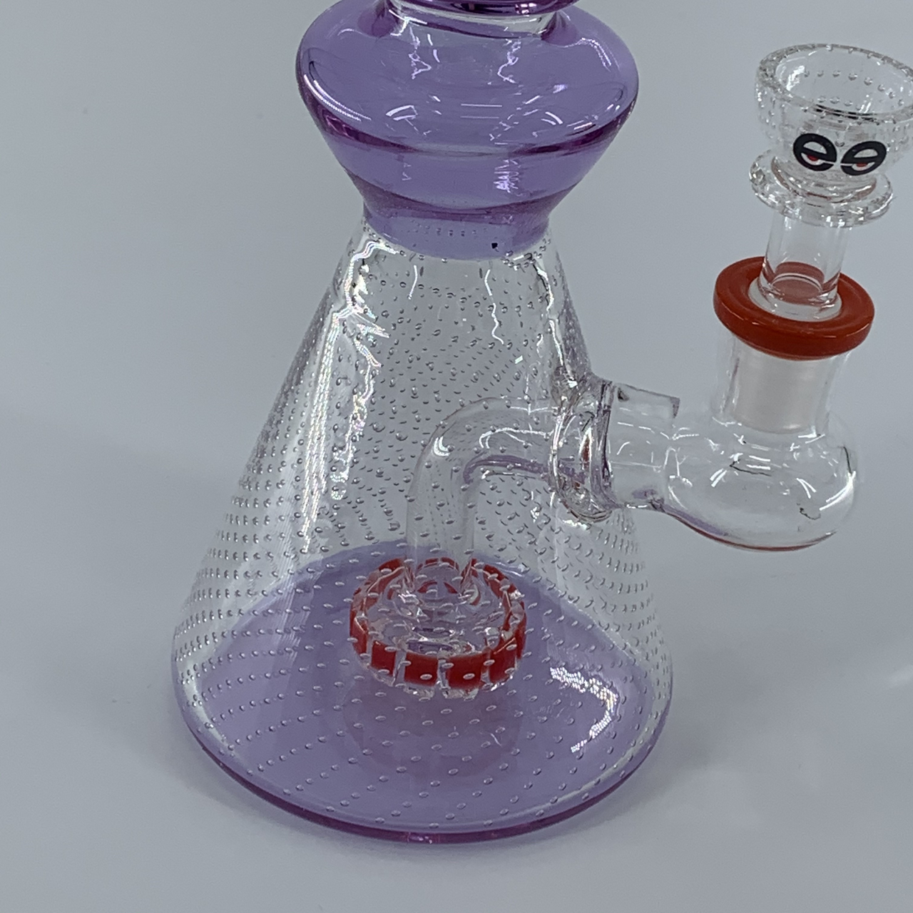 Cheech Glass Showerhead Dot Water Pipe (9") bong